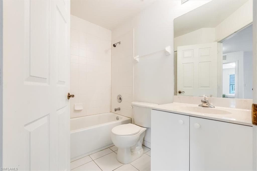 3635 Pine Oak CIR # 102, FORT MYERS FL 33916-31