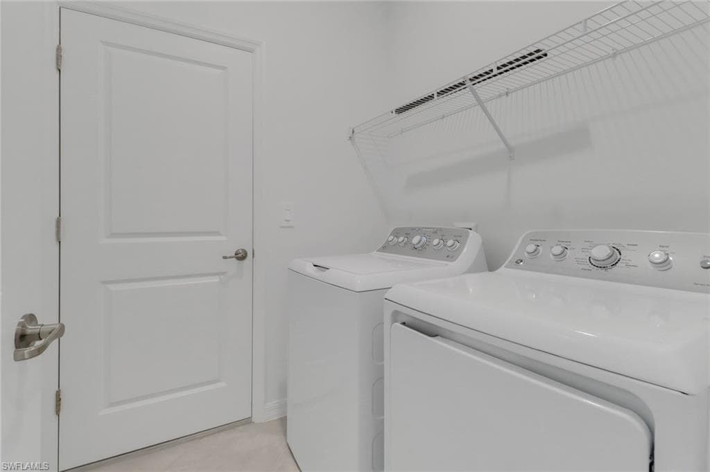 18789 Marlin Kite LN, NORTH FORT MYERS FL 33917-15