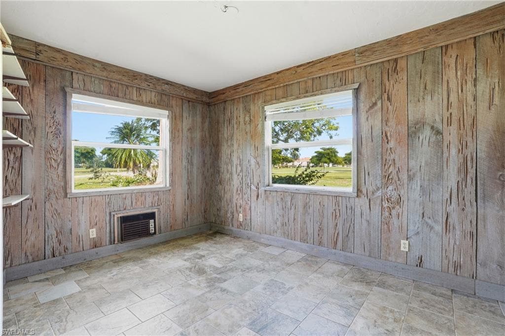 223 Pine Valley CIR, NAPLES FL 34113-27