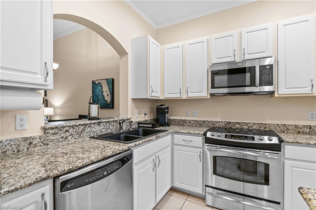 9070 Water Tupelo RD, FORT MYERS FL 33912-14