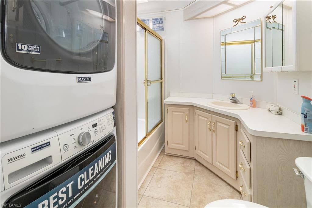 3048 Crystal Lake DR, NAPLES FL 34120-14