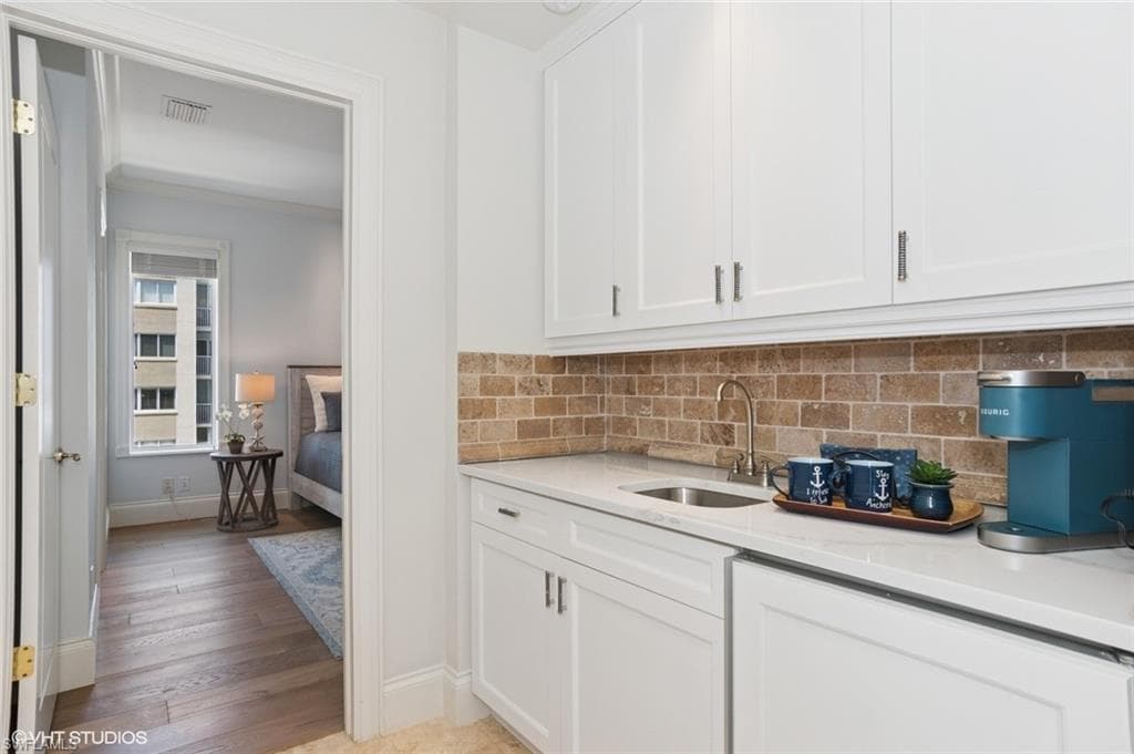 25921 Hickory BLVD # 1, BONITA SPRINGS FL 34134-31