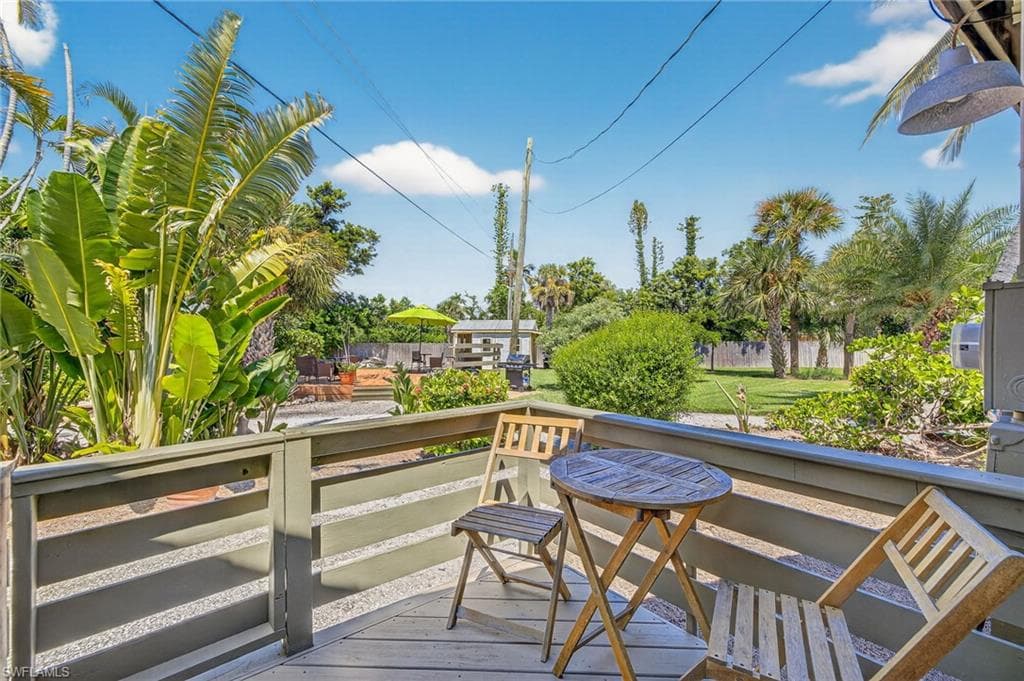 1220 Morningside PL, SANIBEL FL 33957-22