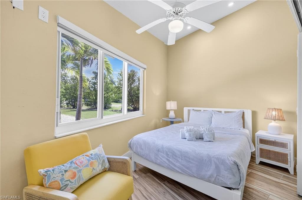 1220 Morningside PL, SANIBEL FL 33957-16