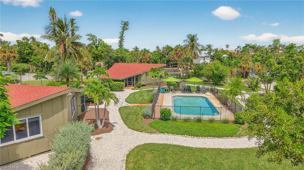 1220 Morningside PL, SANIBEL FL 33957-37