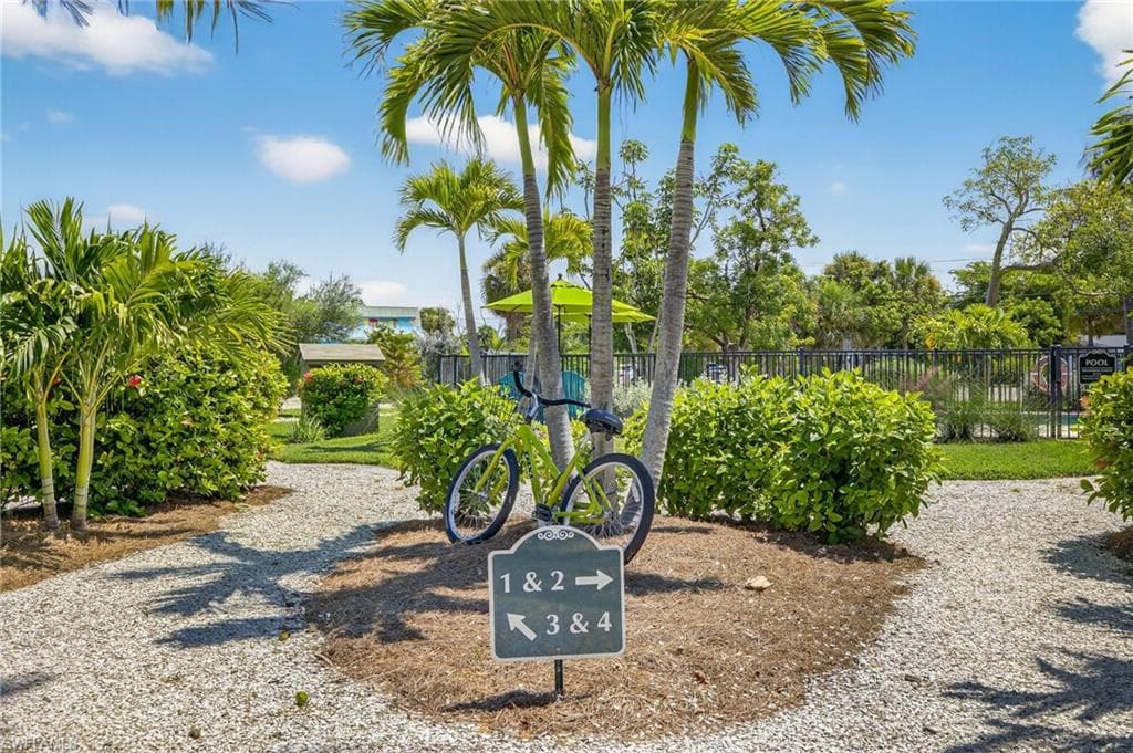 1220 Morningside PL, SANIBEL FL 33957-48