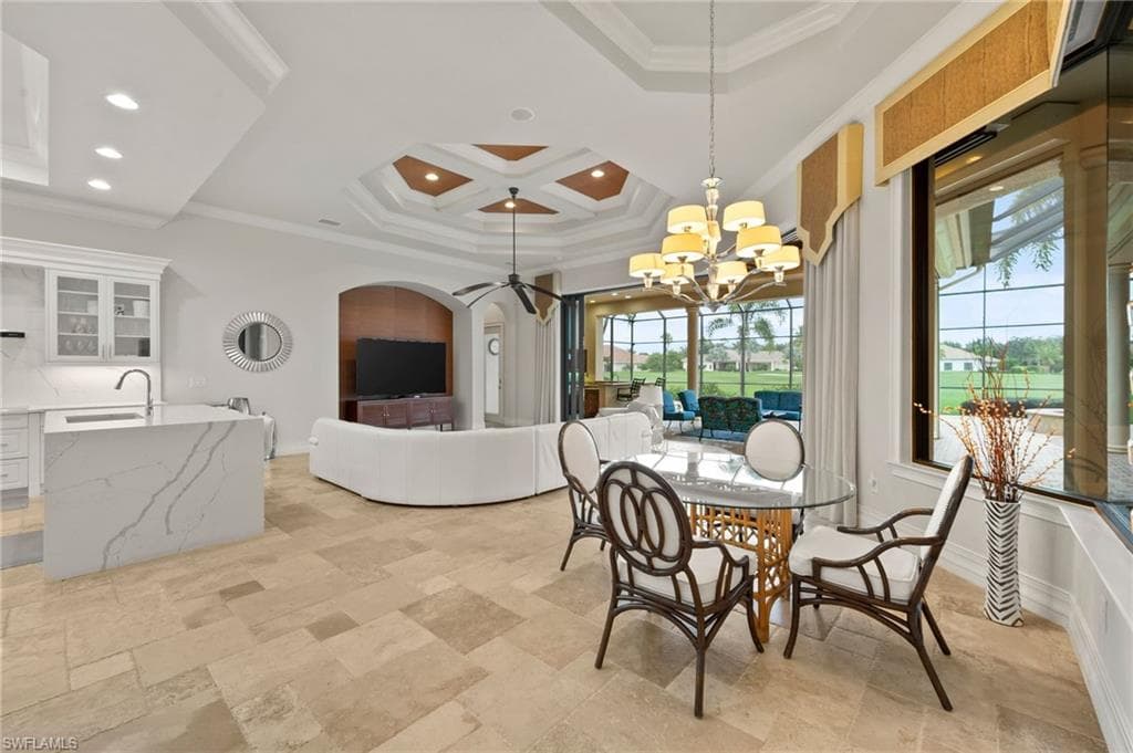 6068 Sunnyslope DR, NAPLES FL 34119-15