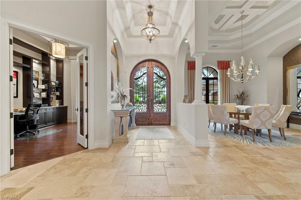 6068 Sunnyslope DR, NAPLES FL 34119-6