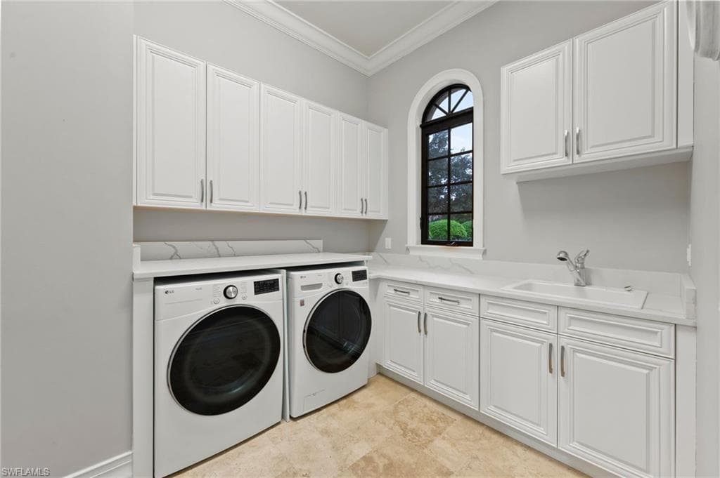 6068 Sunnyslope DR, NAPLES FL 34119-29