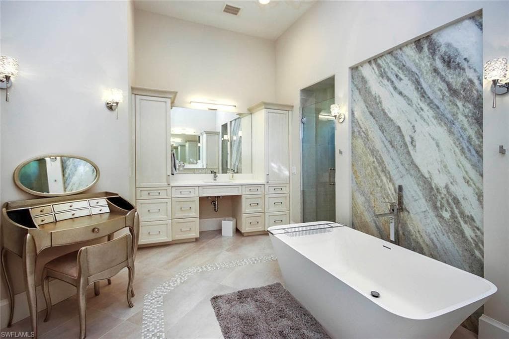 5639 Baltusrol CT, SANIBEL FL 33957-25