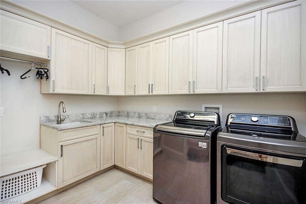 5639 Baltusrol CT, SANIBEL FL 33957-40