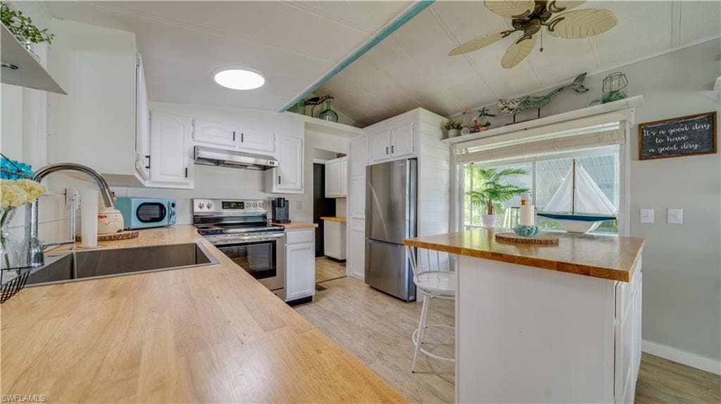 11077 Sunburst LN, FORT MYERS FL 33908-11