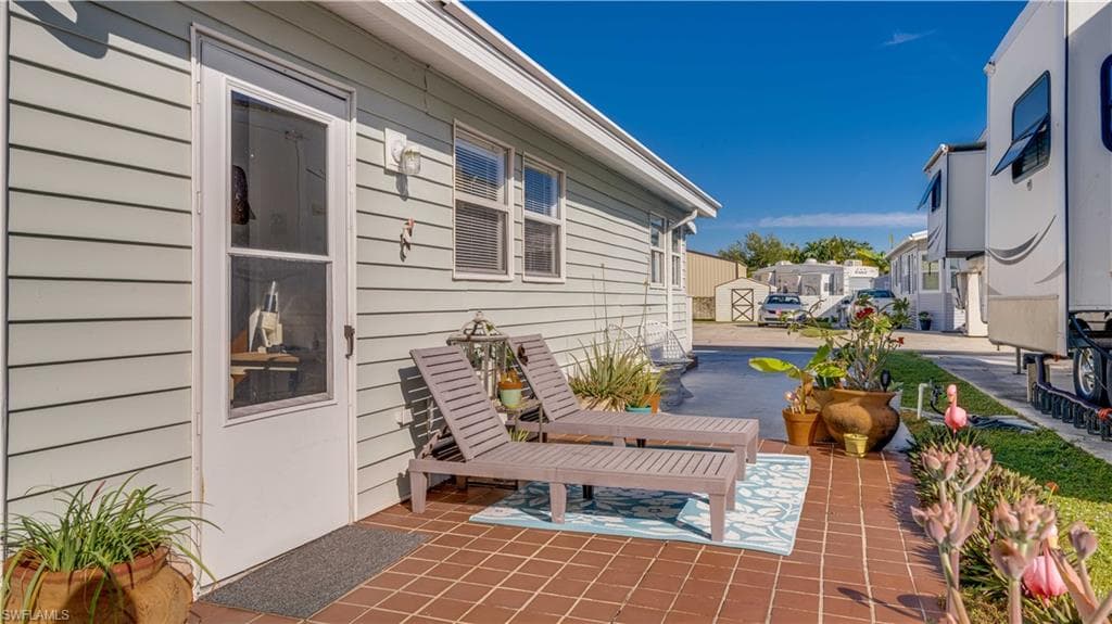 11077 Sunburst LN, FORT MYERS FL 33908-24