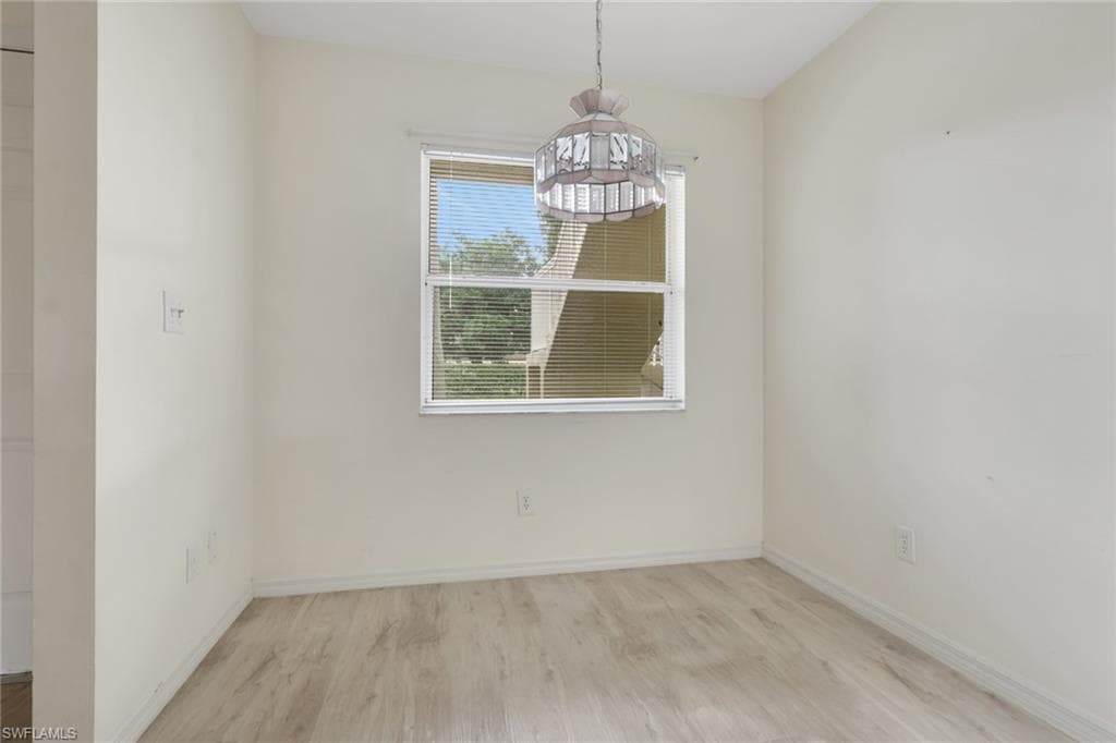 162 Pebble Shores DR # 104, NAPLES FL 34110-15