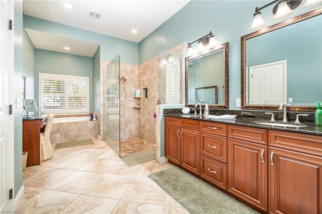 15753 Caloosa Creek CIR-11