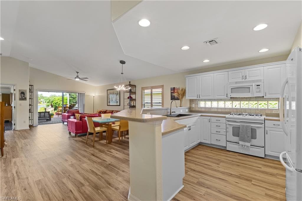 19703 Villa Rosa LOOP, ESTERO FL 33967-2