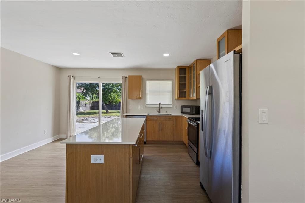 18417 Lee RD, FORT MYERS FL 33967-2