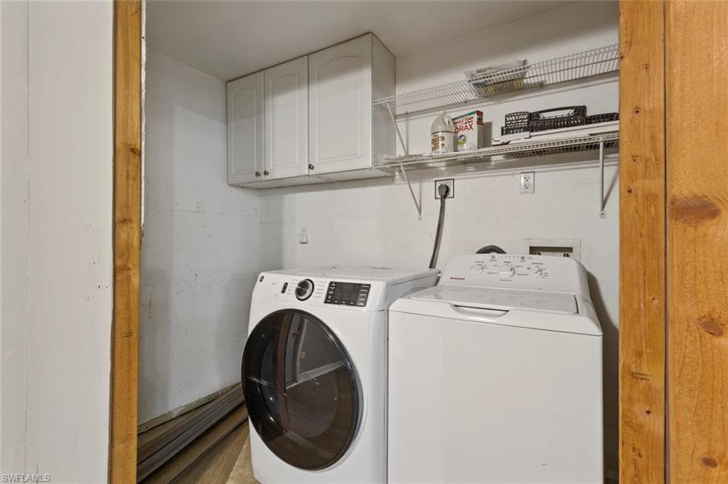 18417 Lee RD, FORT MYERS FL 33967-27