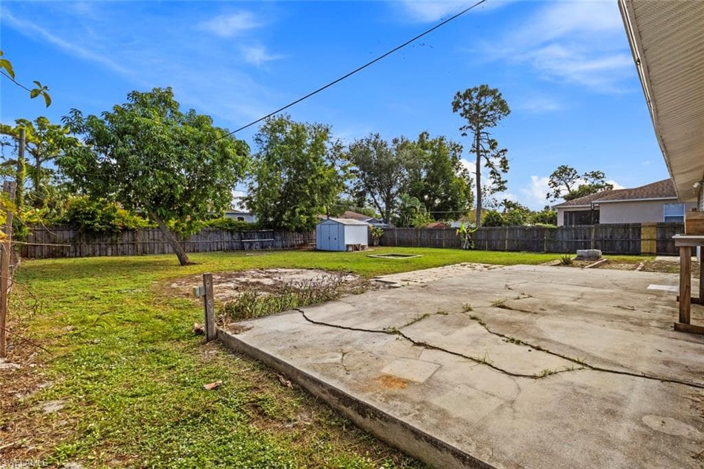 18417 Lee RD, FORT MYERS FL 33967-36