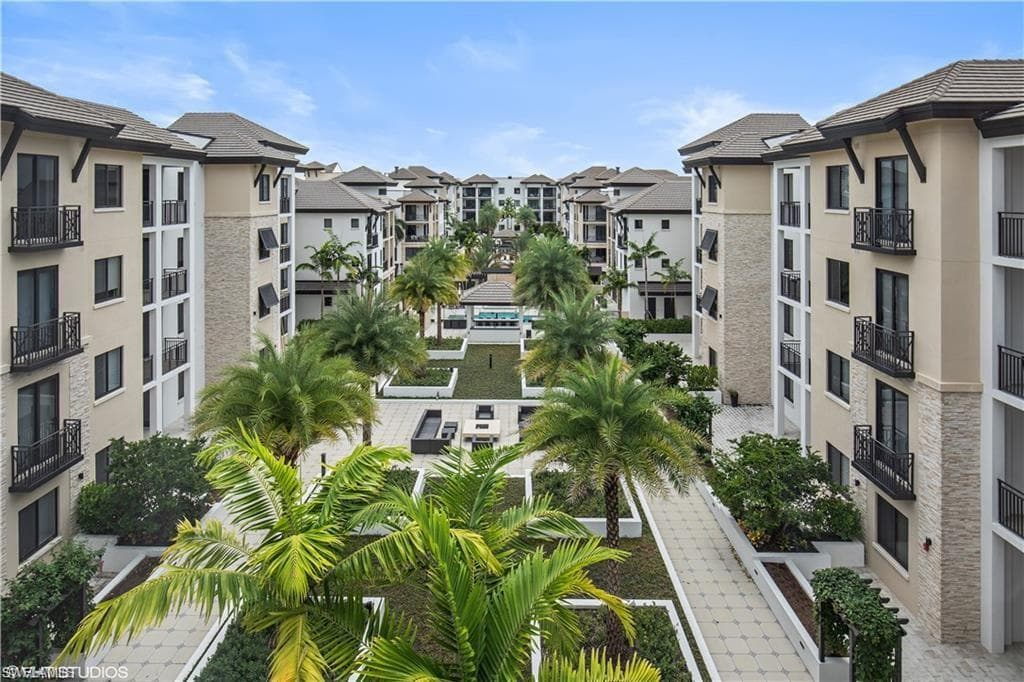 1035 3RD AVE S # 414, NAPLES FL 34102-28