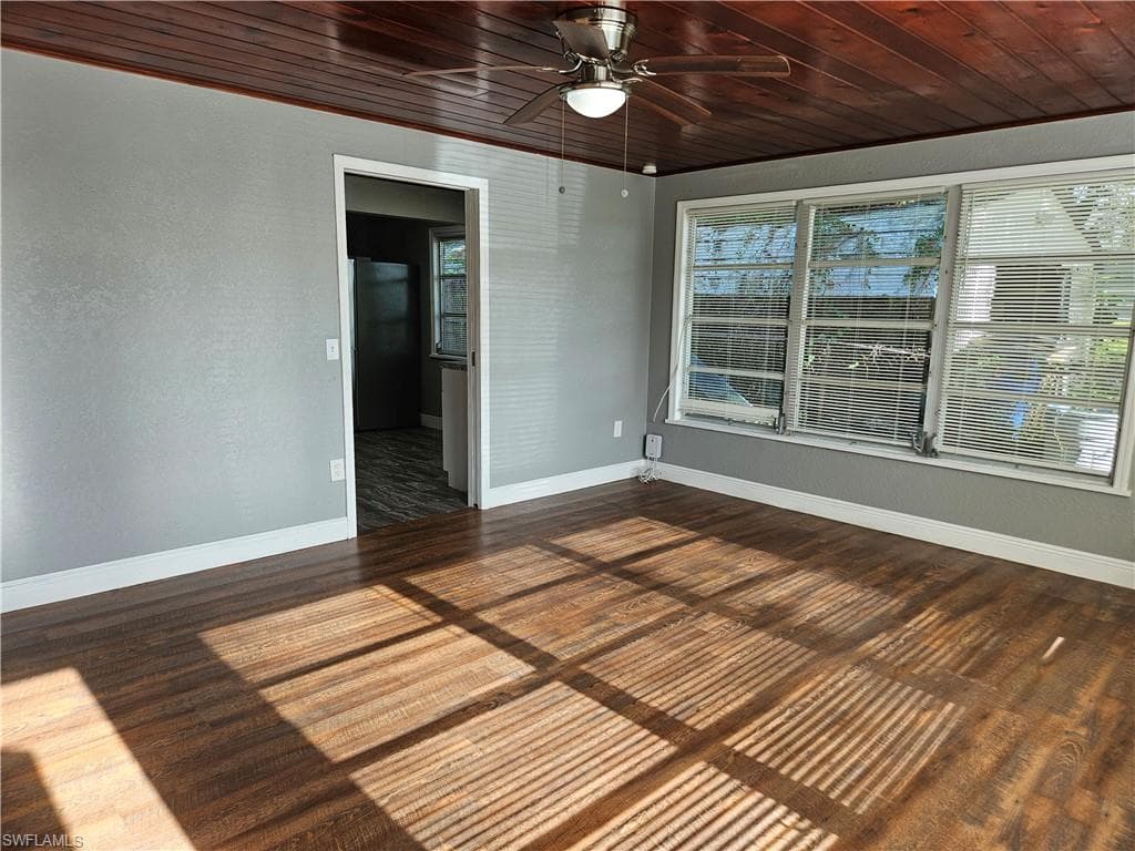 1322 Old Bridge RD, NORTH FORT MYERS FL 33917-2