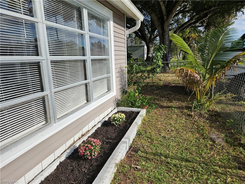 1322 Old Bridge RD, NORTH FORT MYERS FL 33917-20