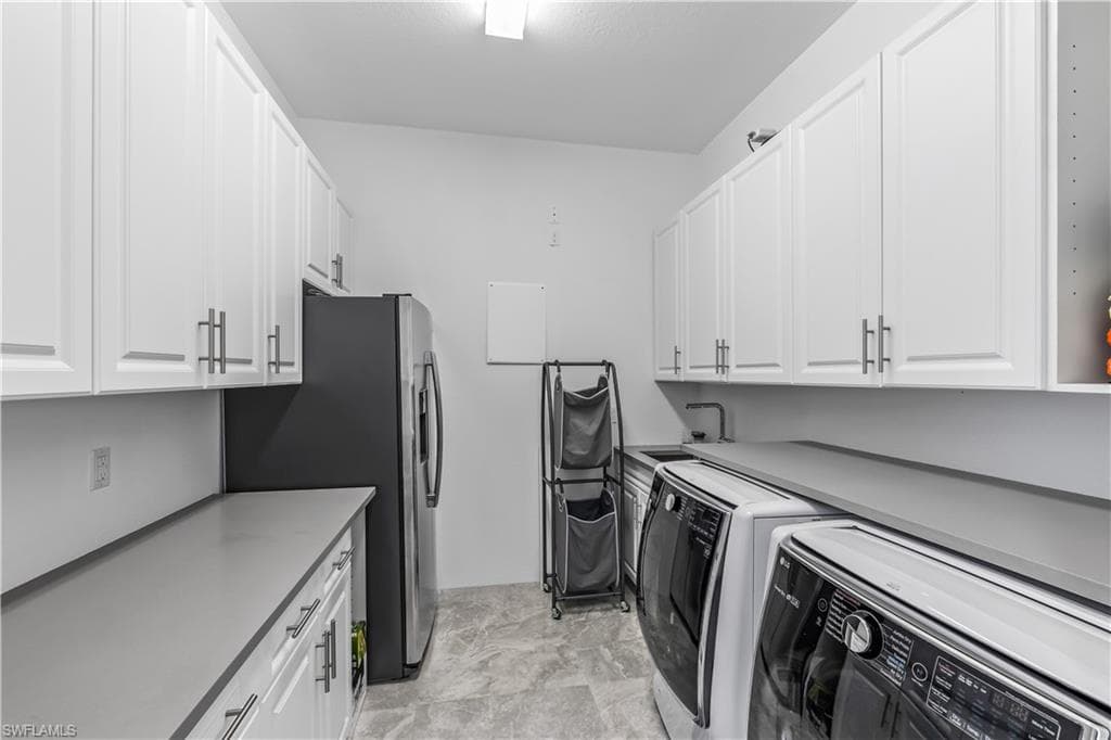 4410 Caldera CIR, NAPLES FL 34119-4