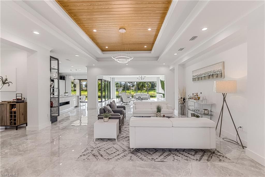 4410 Caldera CIR, NAPLES FL 34119-8