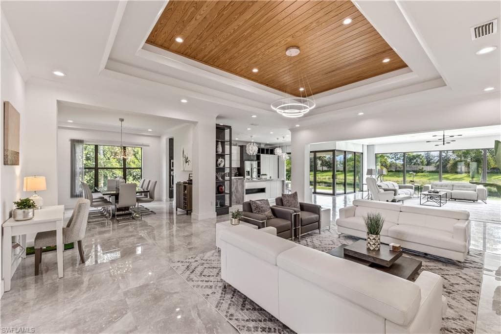 4410 Caldera CIR, NAPLES FL 34119-9