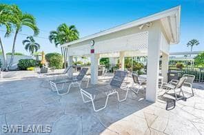89 Pacific WAY # 89, NAPLES FL 34104-25