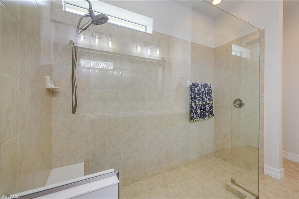 8516 Benelli CT, NAPLES FL 34114-19