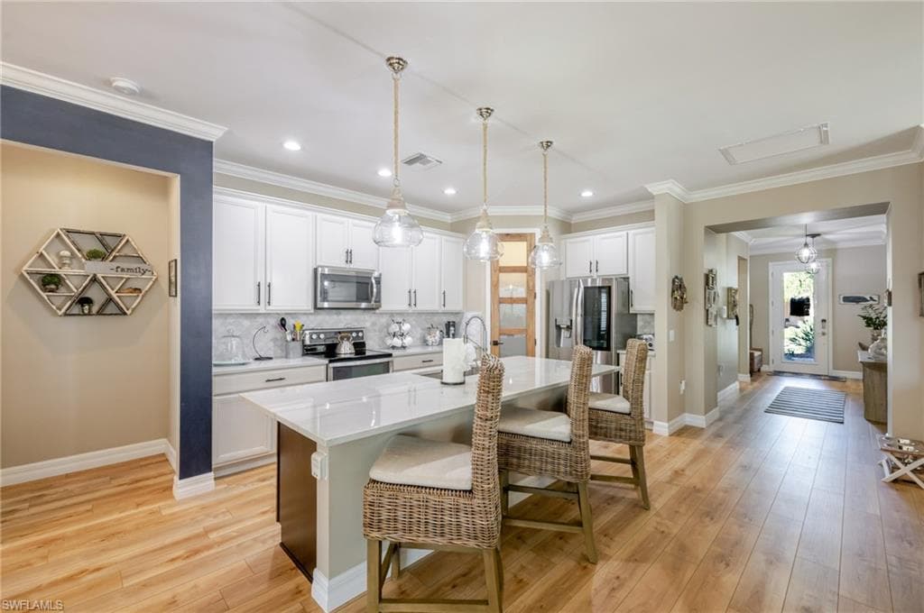 8516 Benelli CT, NAPLES FL 34114-9