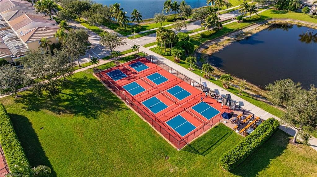 8516 Benelli CT, NAPLES FL 34114-43