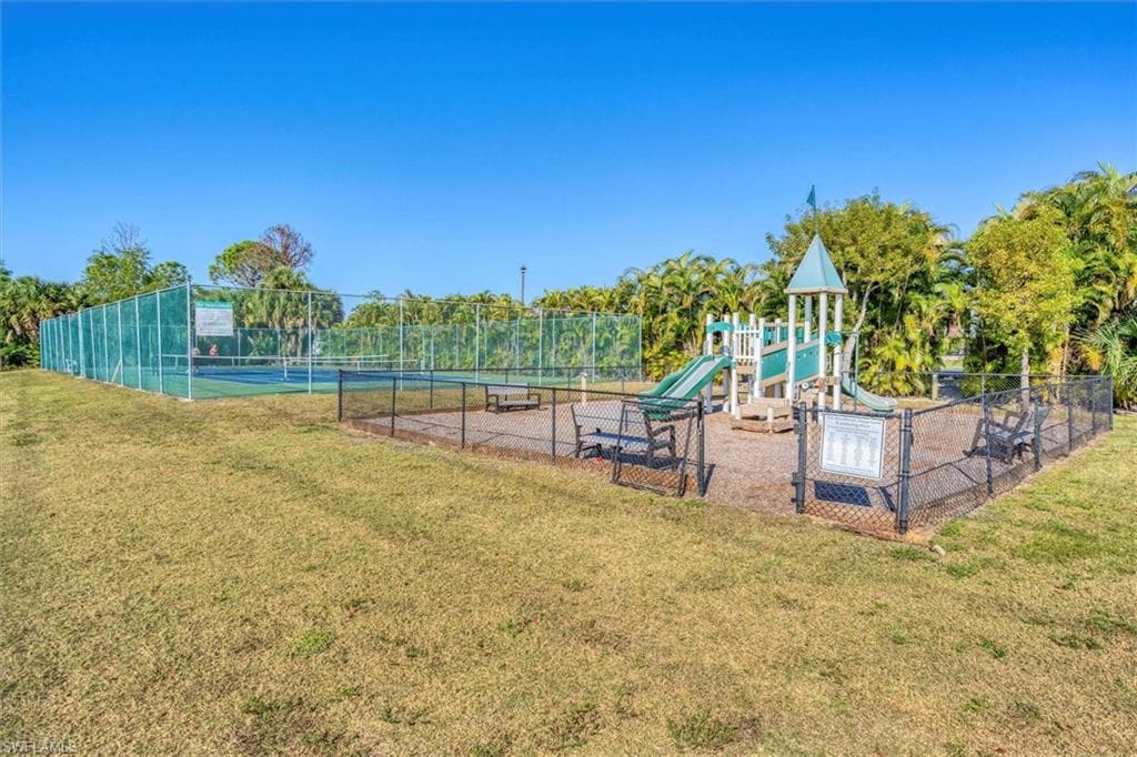 17585 Blackfriar DR, FORT MYERS FL 33908-29