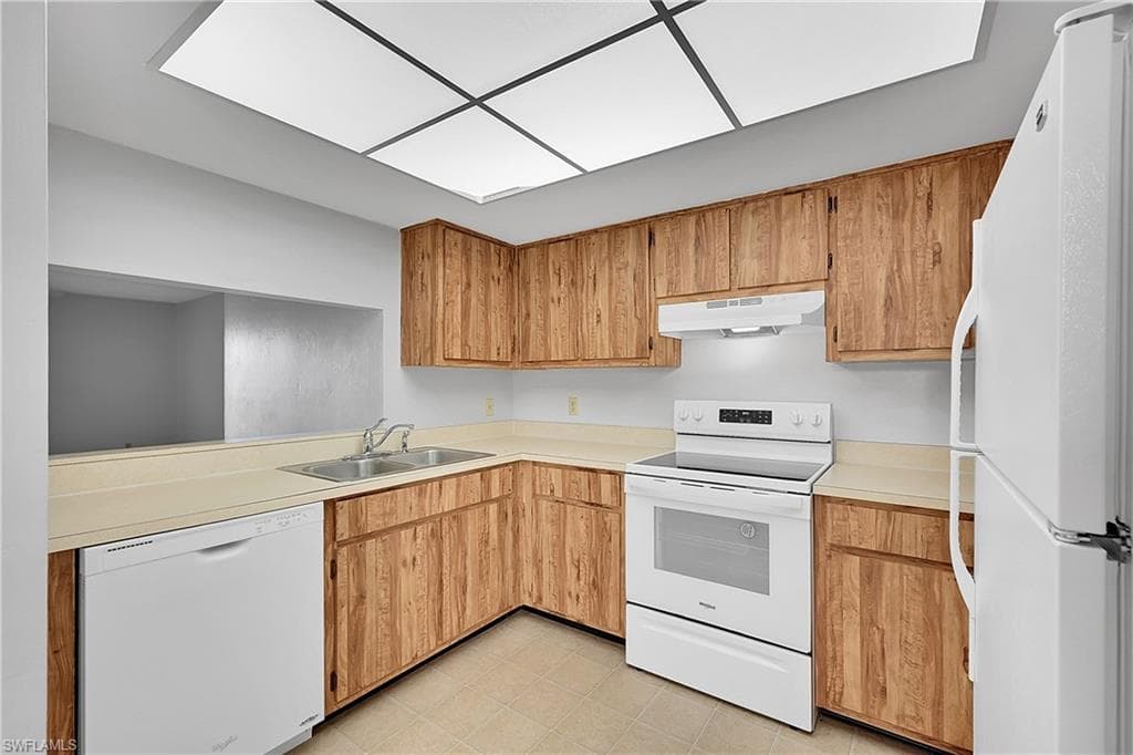 8474 Charter Club CIR # 13, FORT MYERS FL 33919-13