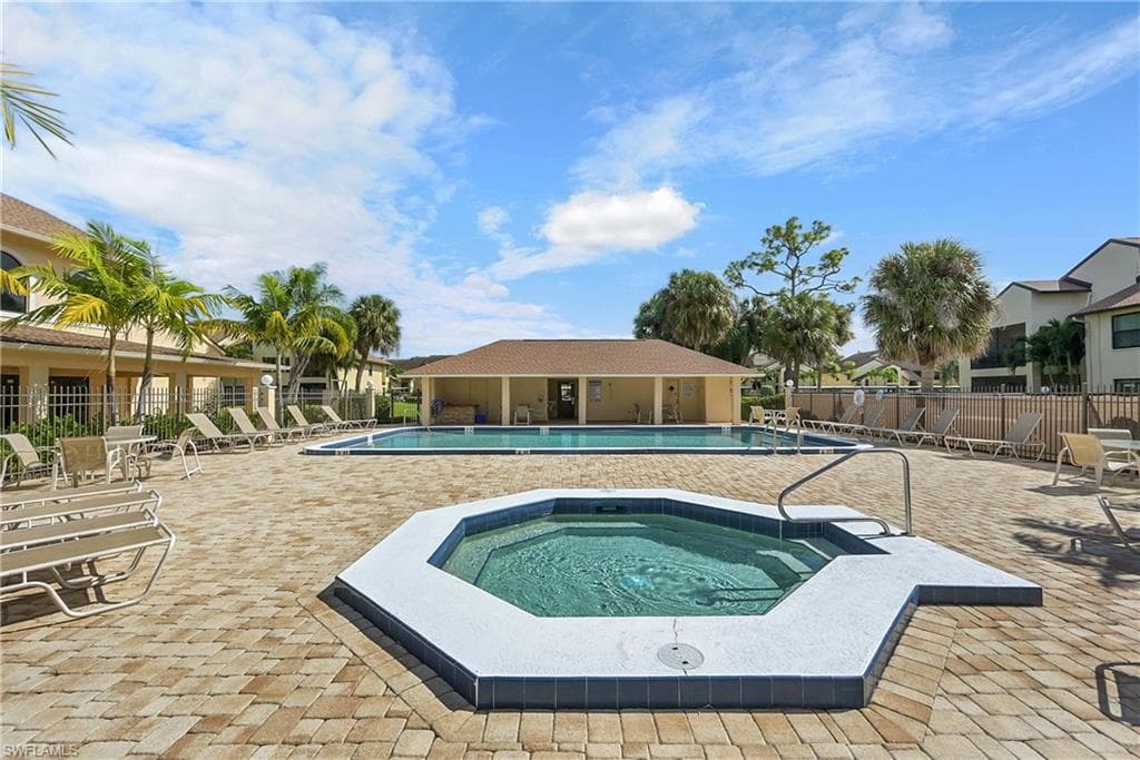 8474 Charter Club CIR # 13, FORT MYERS FL 33919-30