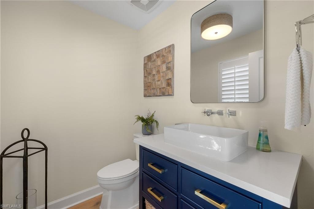 1 Sunset Captiva LN, CAPTIVA FL 33924-27