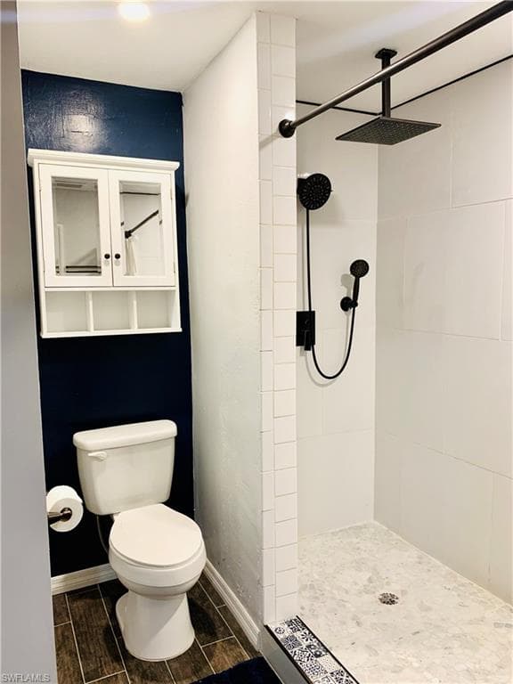 235 Cypress WAY W, NAPLES FL 34110-8