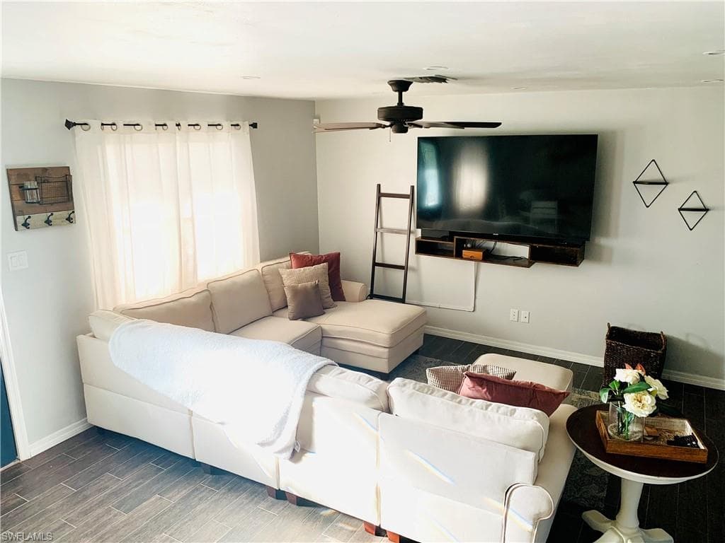 235 Cypress WAY W, NAPLES FL 34110-9