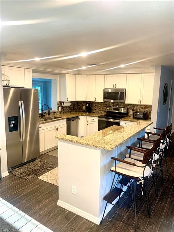 235 Cypress WAY W, NAPLES FL 34110-3