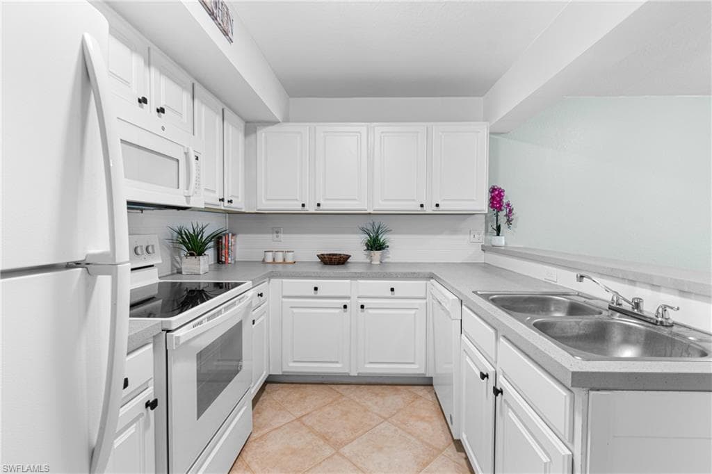 4121 Residence DR # 303, FORT MYERS FL 33901-4