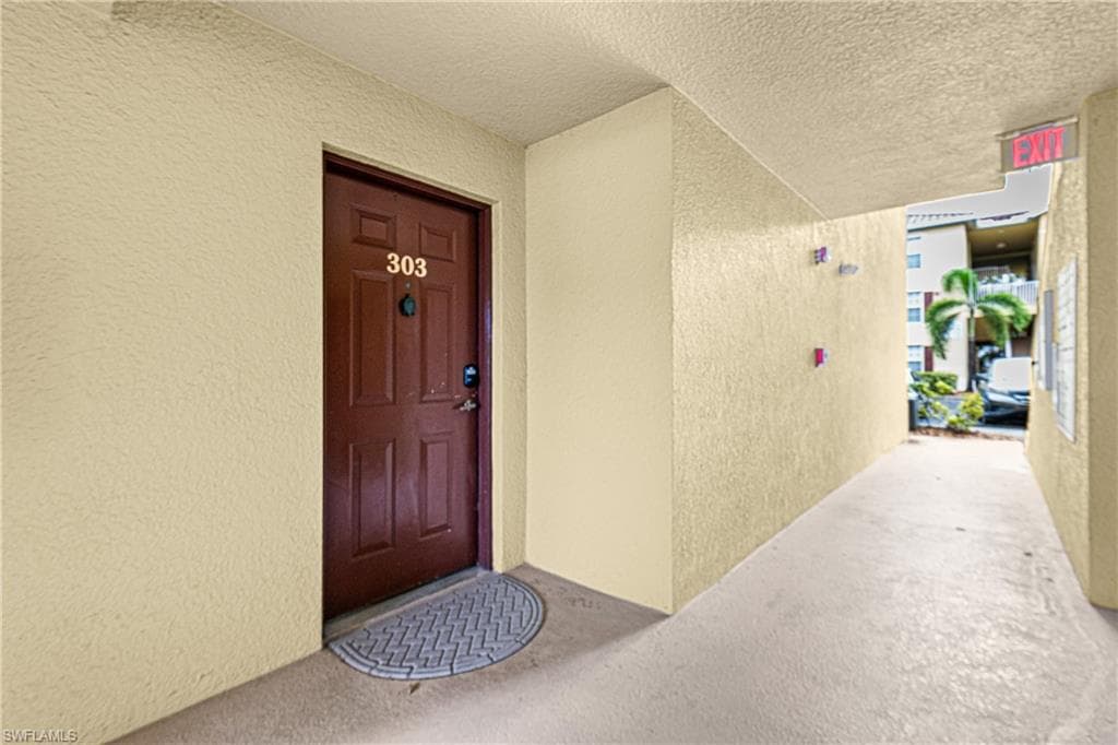 4121 Residence DR # 303, FORT MYERS FL 33901-36