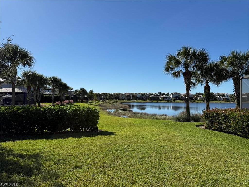 9241 Holden DR, FORT MYERS FL 33967-17