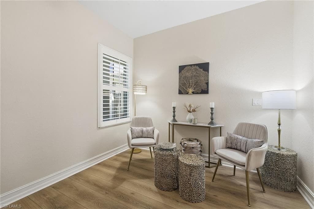 900 Diamond CIR # 905, NAPLES FL 34110-27