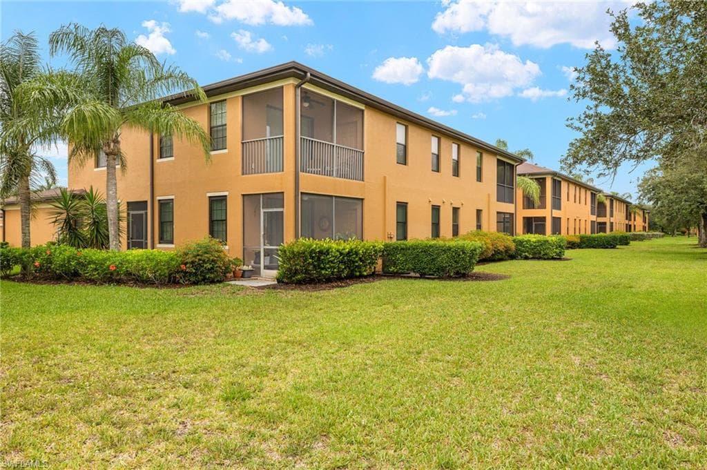 3742 Pino Vista WAY # 4, ESTERO FL 33928-28
