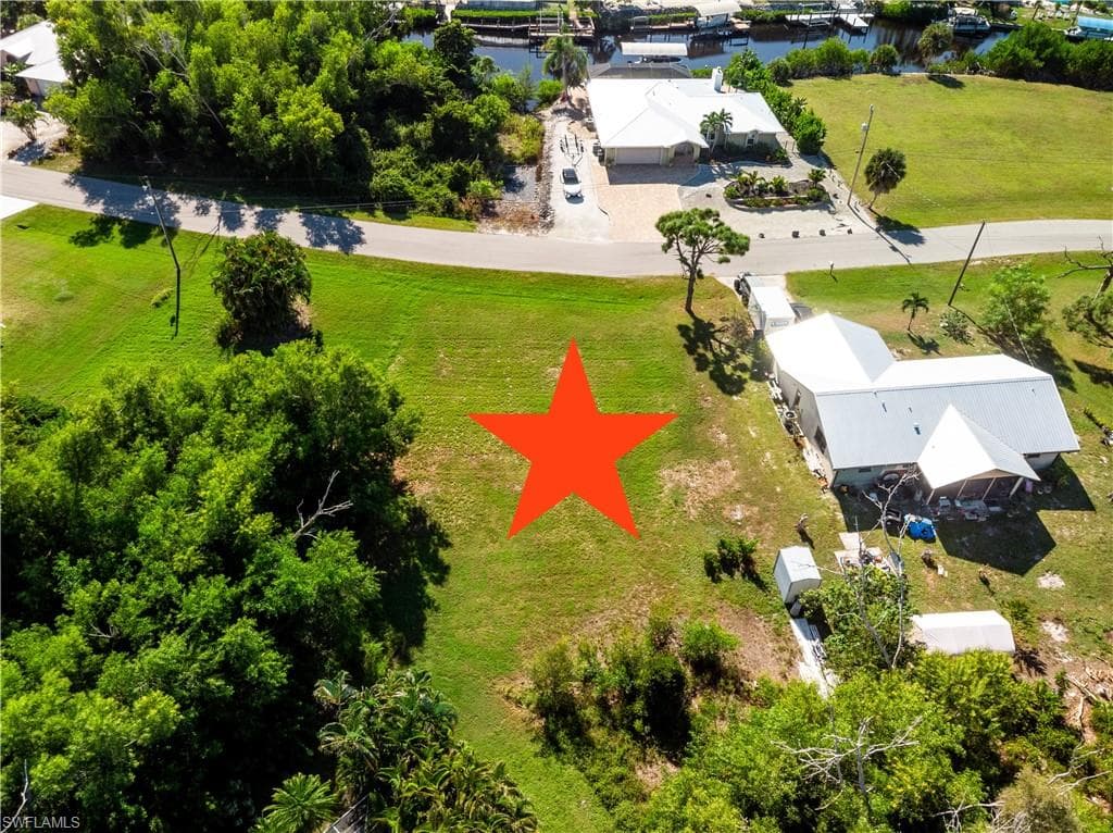 5620 Ann Arbor DR, BOKEELIA FL 33922-7