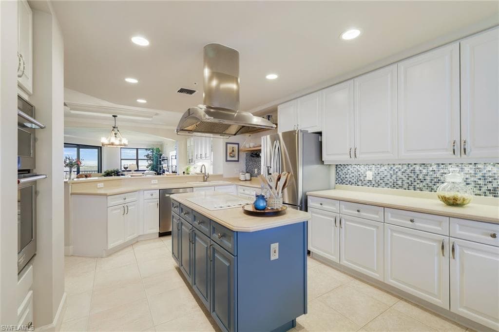 11620 Court Of Palms 303-4