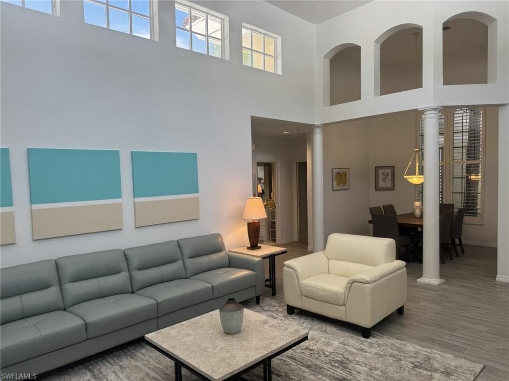 3722 Rachel LN, NAPLES FL 34103-1