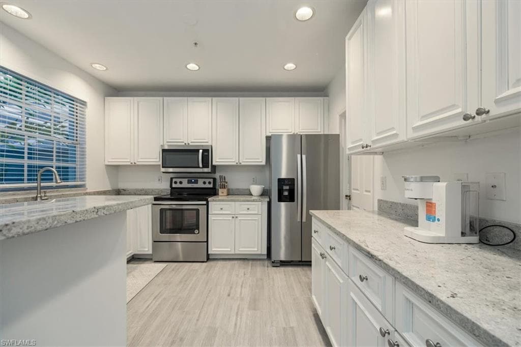 3722 Rachel LN, NAPLES FL 34103-11