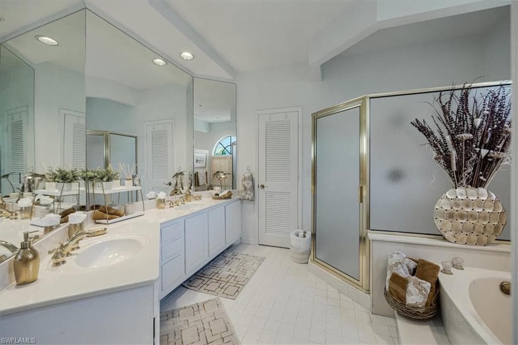 3722 Rachel LN, NAPLES FL 34103-21